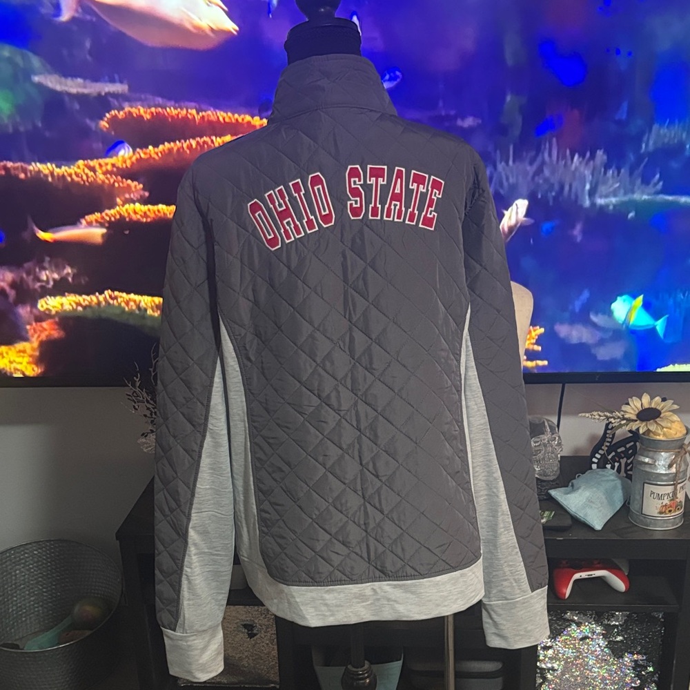Colosseum Gray and White Ohio State Puffer Jacket